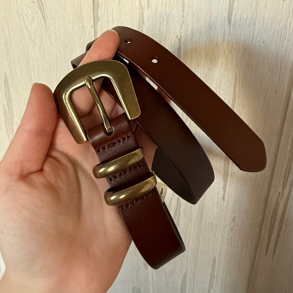 Banana Republic Women’s Brown Leather Belt with Gold Buckle, Size Large NWOT